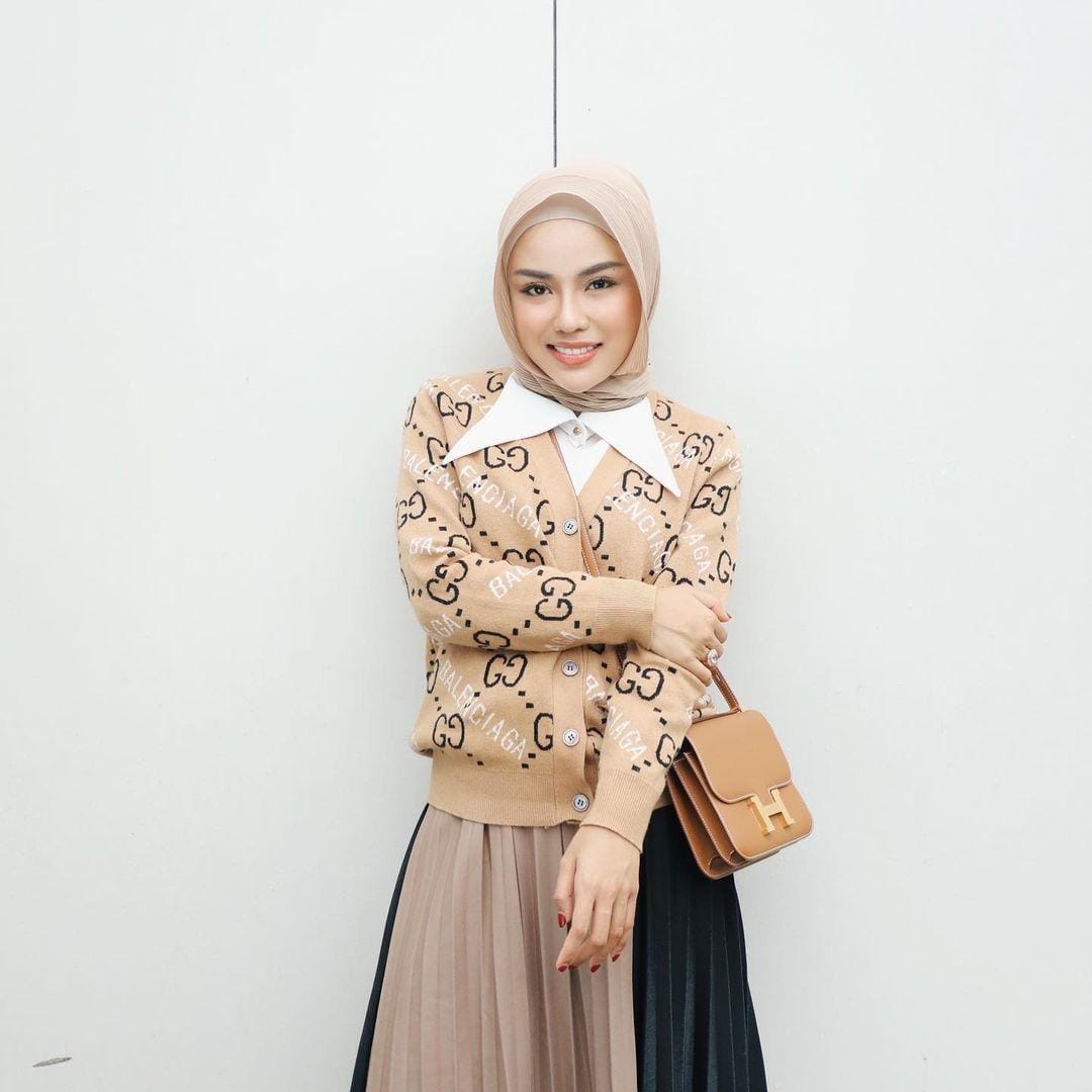 instagram.com/medinazein