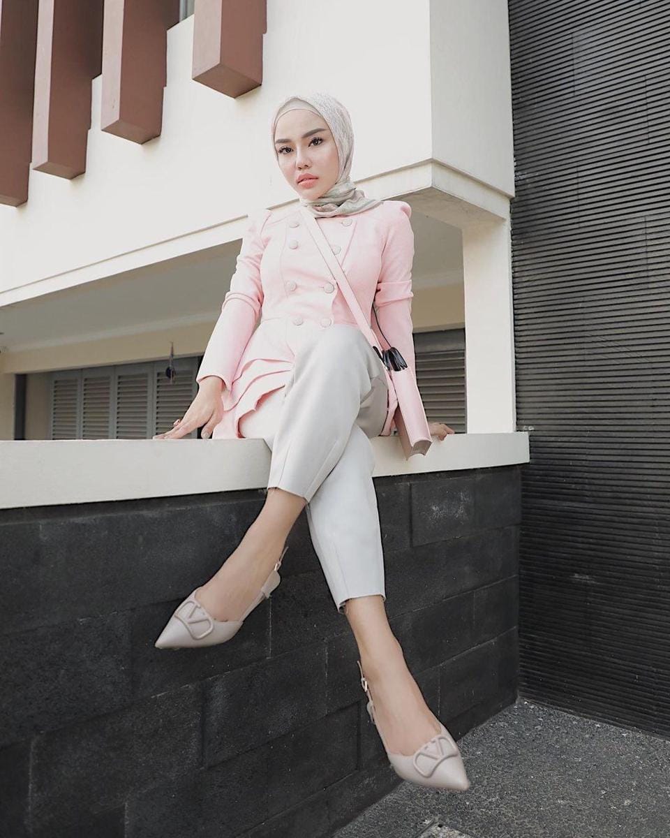 instagram.com/medinazein