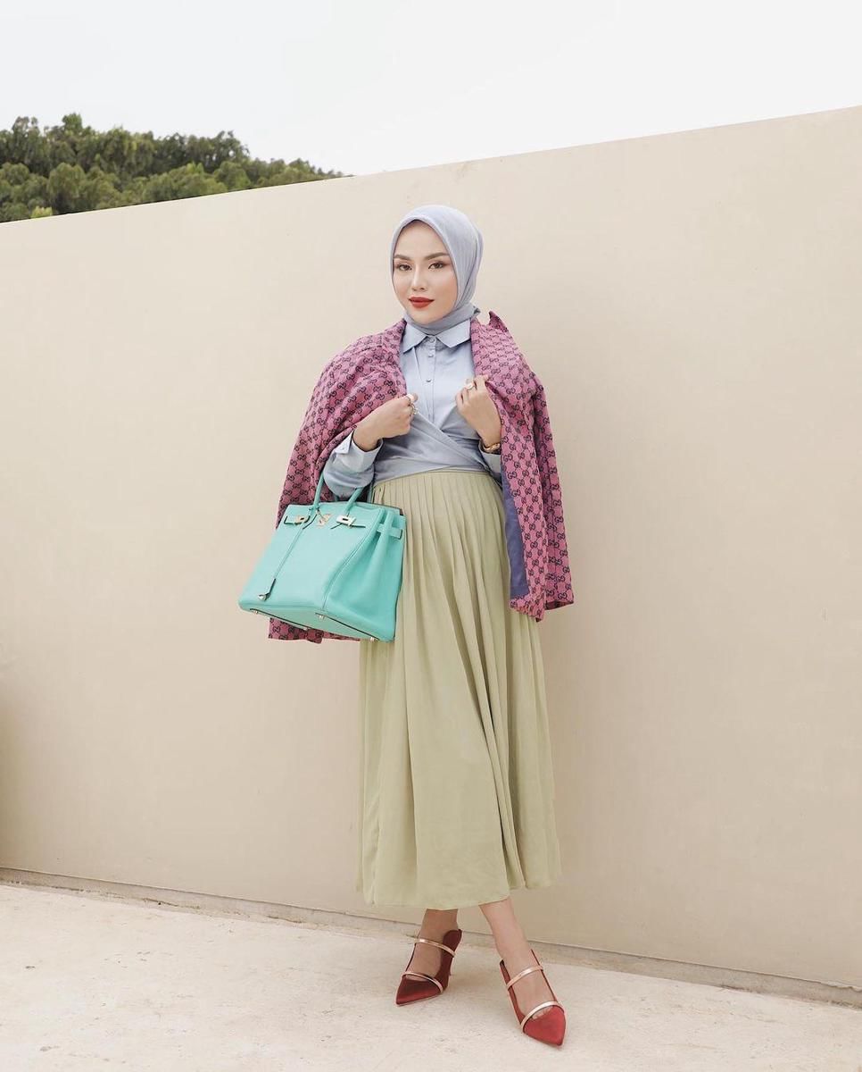 instagram.com/medinazein