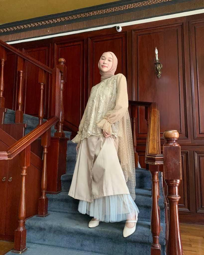 instagram.com/nasariastri