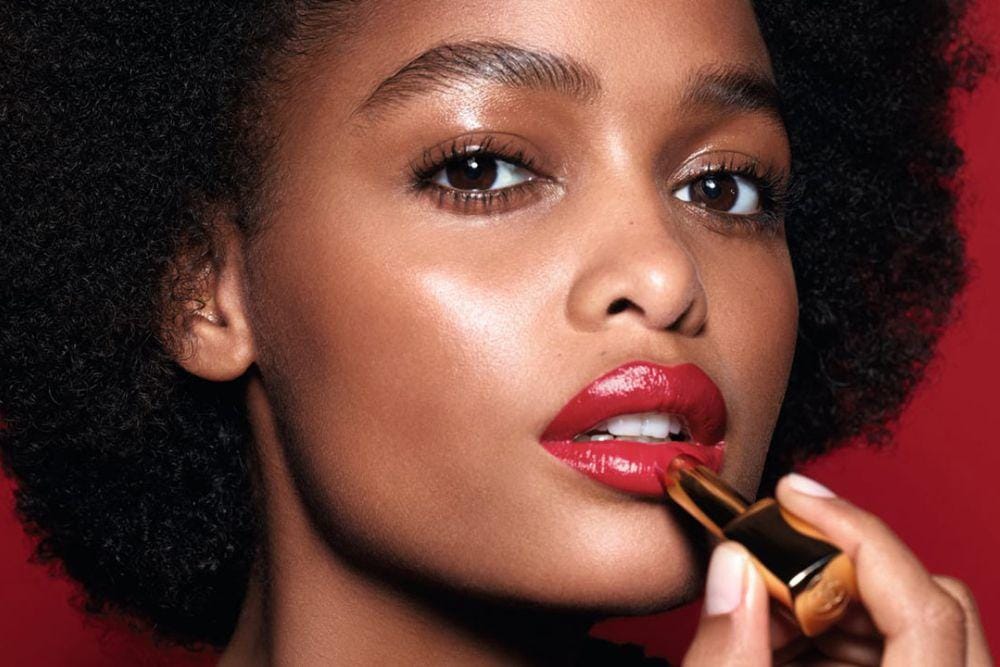 7 Poduk Lipstik Lokal dengan Kandungan Vitamin E, Bikin Bibir Lembap!