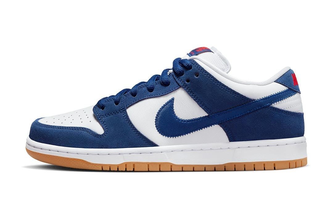 Intip Detail pada Sneaker Nike SB Dunk Low 'Dodgers'!
