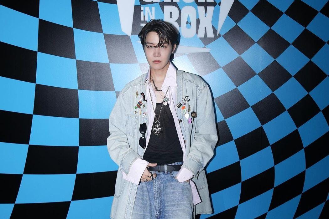 Bocoran Harga Outfit Member BTS di Jack in the Box Listening Party
