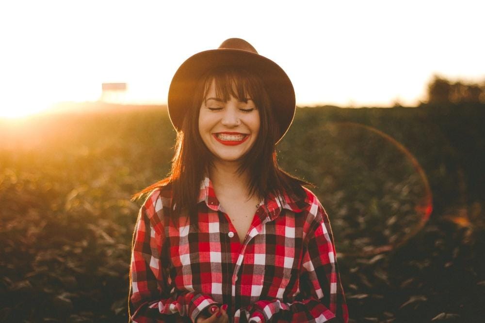 5 Zodiak yang Menggemaskan dan Bisa Membuat Orang Tersenyum