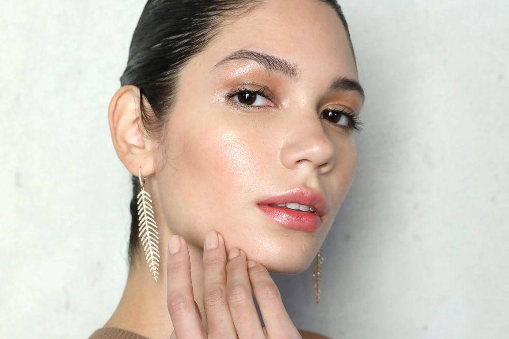 glamour.com