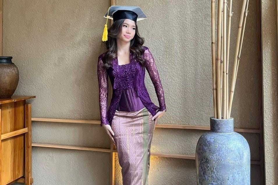 Rekomendasi Model Kebaya Wisuda yang Kekinian