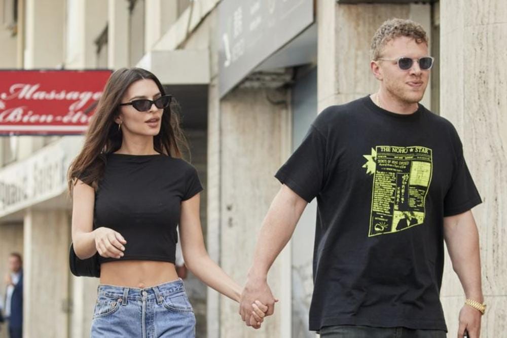 instagram.com/emrata