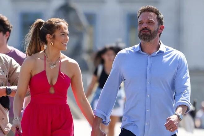 Sambil Rayakan Ultah, Jennifer Lopez Tampil Catchy saat Honeymoon