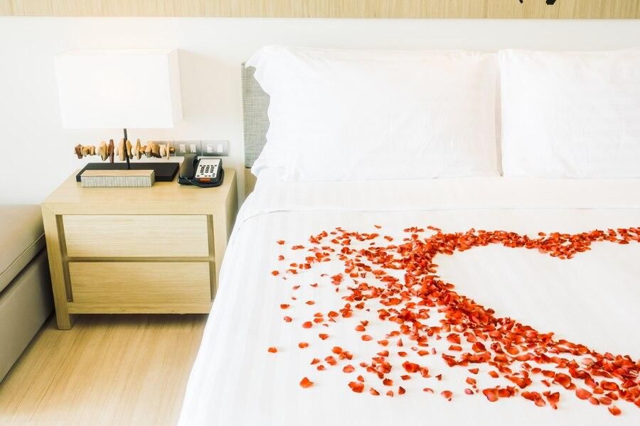 freepik.com/lifeforstock