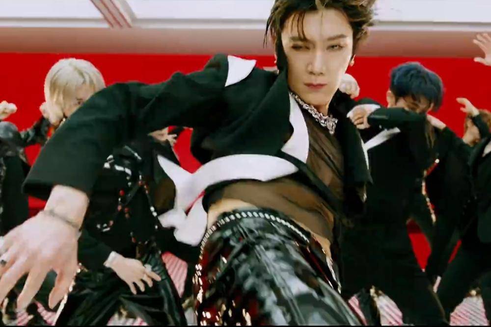 youtube.com/SMTOWN