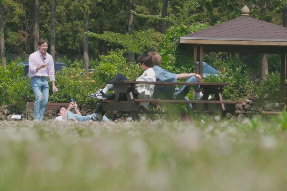 youtube.com/StrayKids