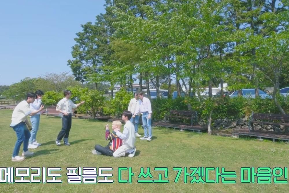 youtube.com/StrayKids