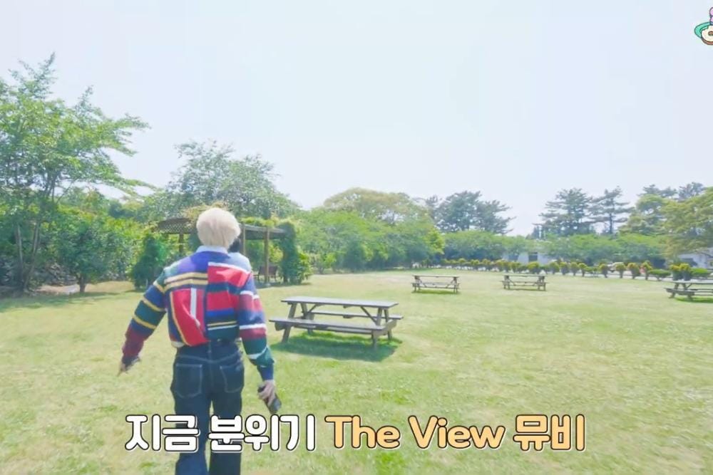 youtube.com/StrayKids