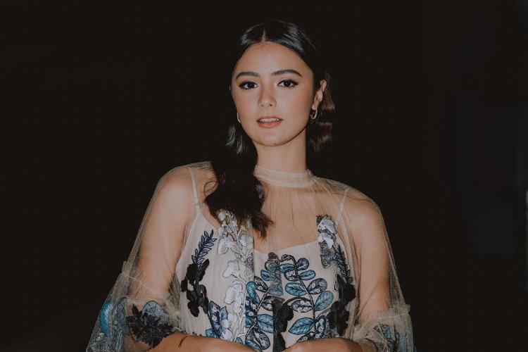 Berparas Bule, Begini Pesona Memukau Para Artis Berdarah Blasteran