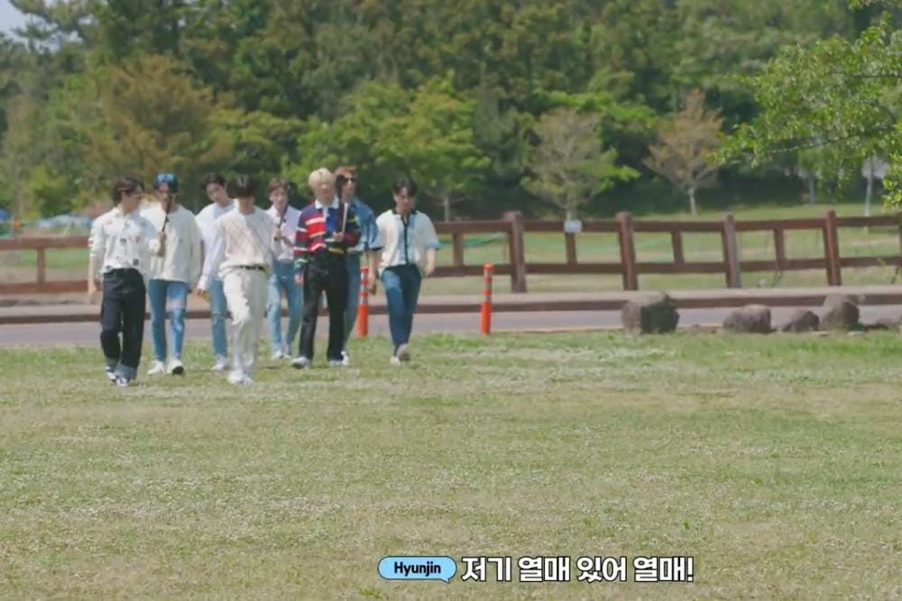 youtube.com/StrayKids