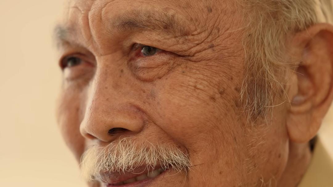 youtube.com/YURA YUNITA