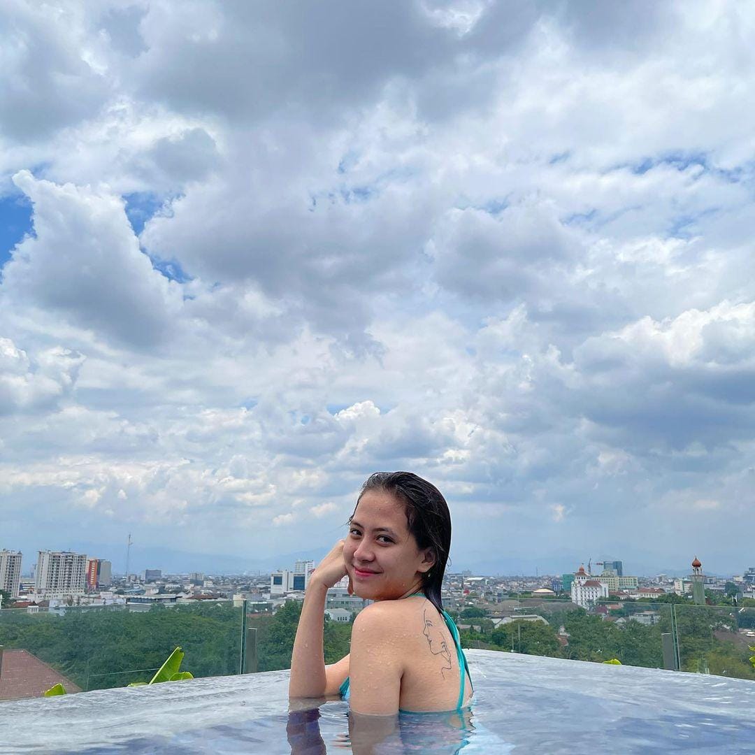 instagram.com/zaraadhsty