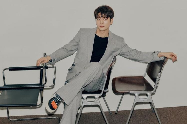 Disebut Boyfriend Material, 7 Potret Kang Tae Oh yang Bikin Berdebar