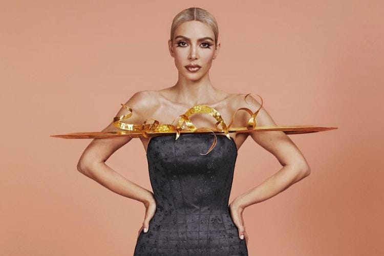 instagram.com/kimkardashian