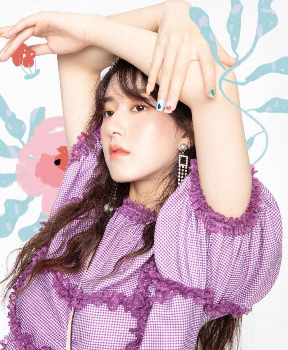 instagram.com/zhaolusi_rosyzhao