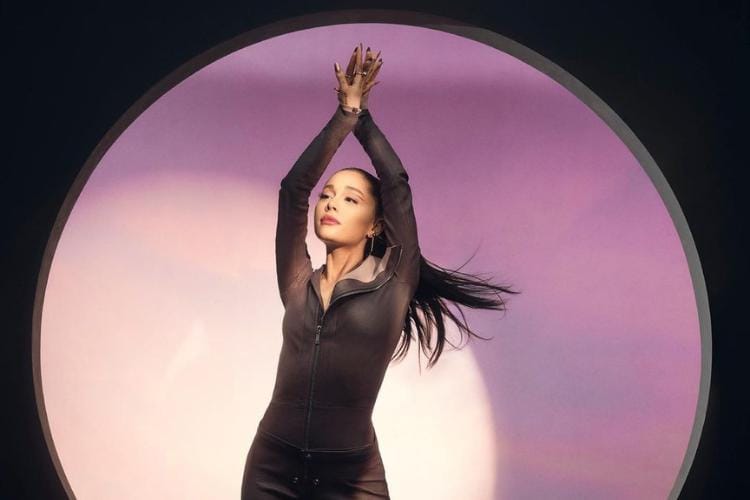 instagram.com/arianagrande