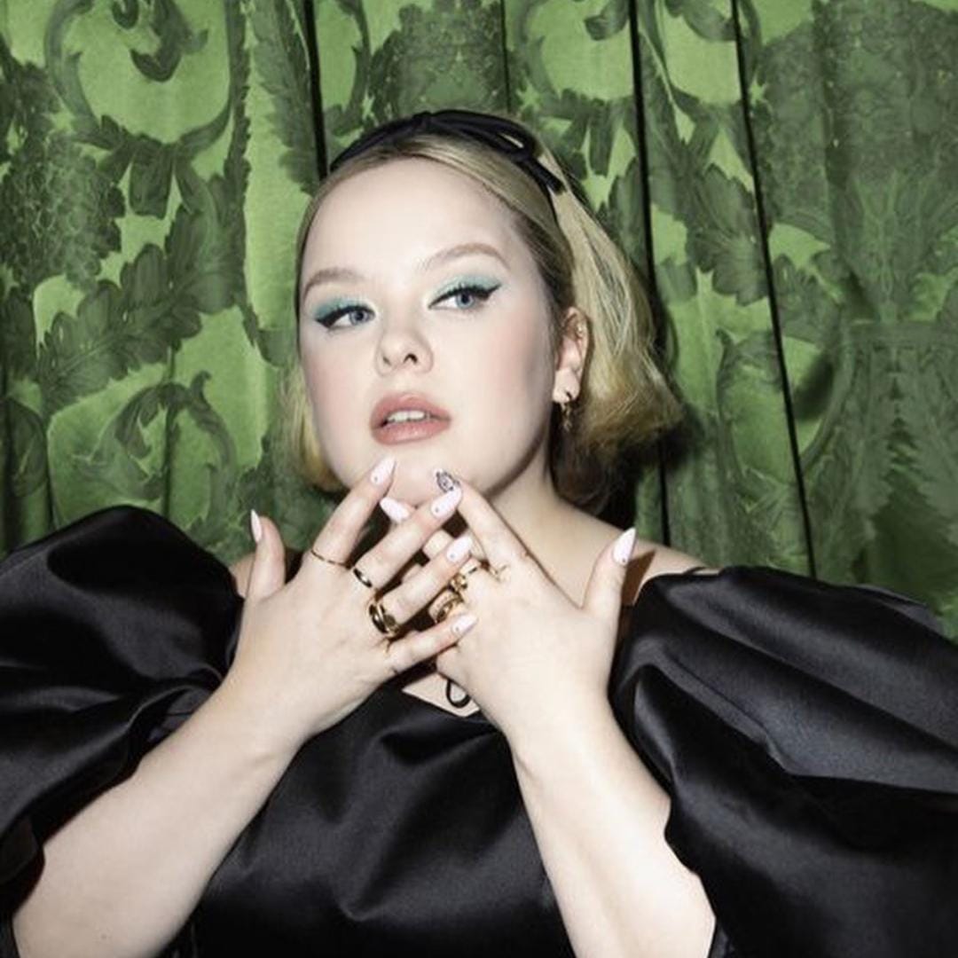 instagram.com/nicolacoughlan